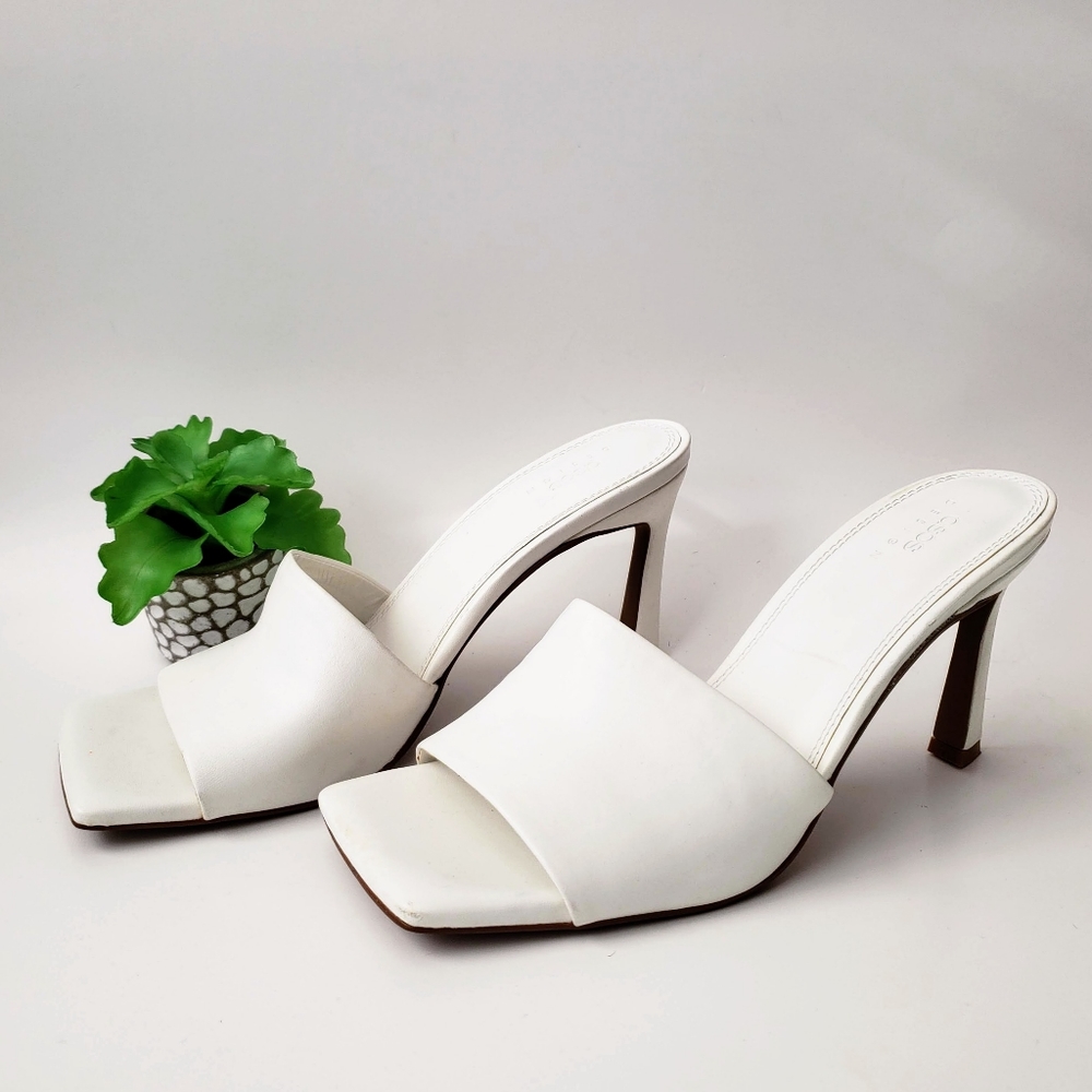 ASOS White Square Toe Mule Sandals Triangle Heel Vegan Leather Heels Size 6.5